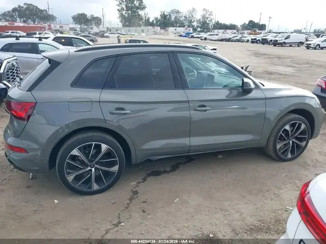 AUDI SQ5 2023