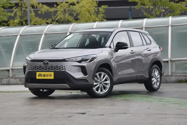 TOYOTA COROLLA CROSS 2026