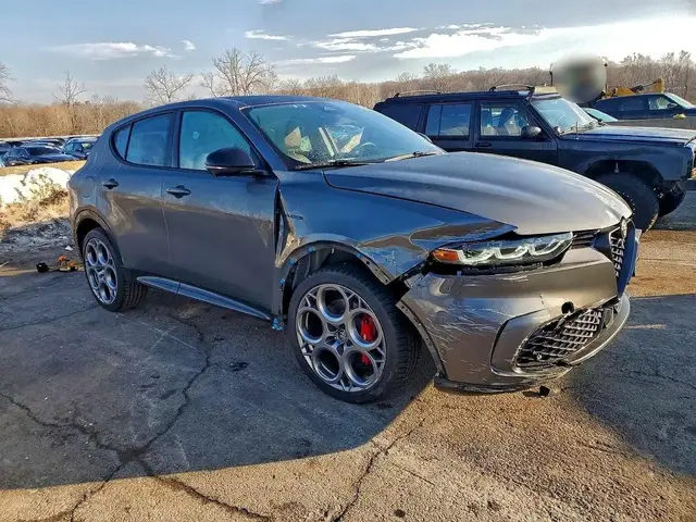 ALFA ROMEO TONALE VELOCE 2024