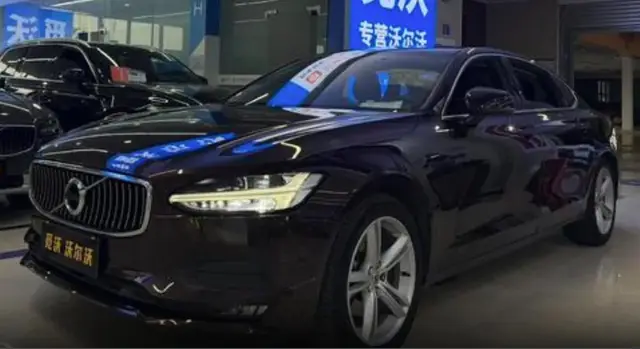 VOLVO S90 T4 SMART EDITION 2017