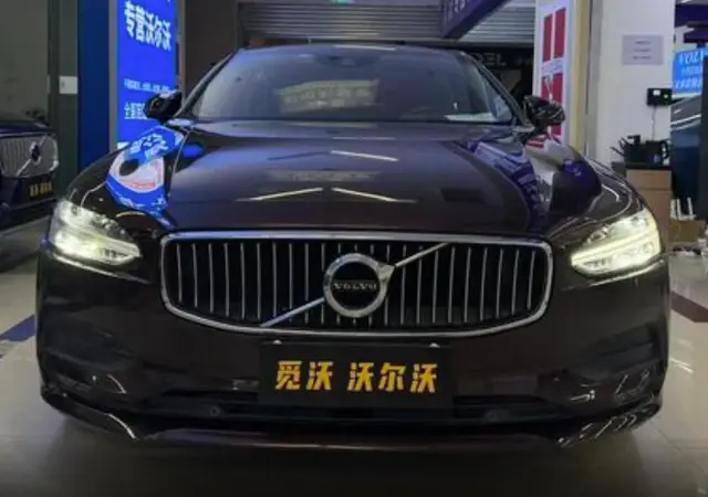 VOLVO S90 T4 SMART EDITION 2017