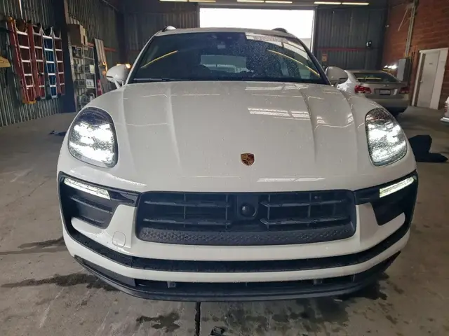 PORSCHE MACAN 2023