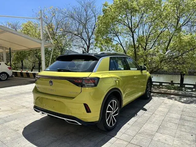 VOLKSWAGEN T-ROC 2023