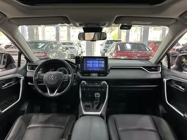TOYOTA RAV4 2022