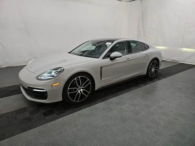 PORSCHE PANAMERA 2023