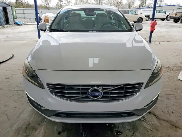 VOLVO S60 2017