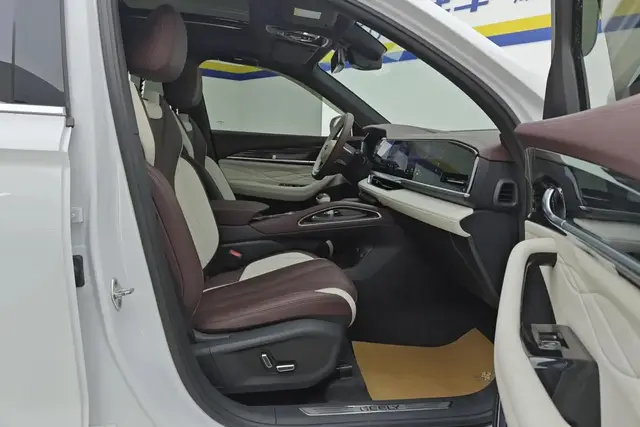 GEELY XINGYUE L 2021