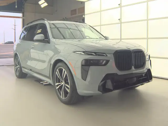 BMW X7 2023