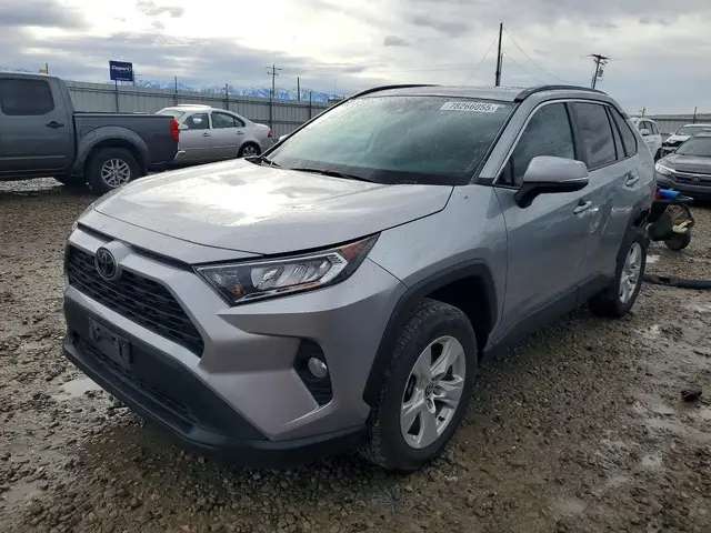 TOYOTA RAV4 2021