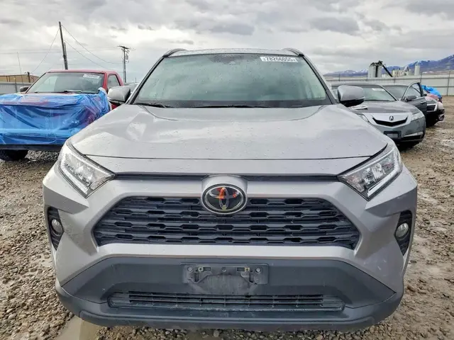 TOYOTA RAV4 2021