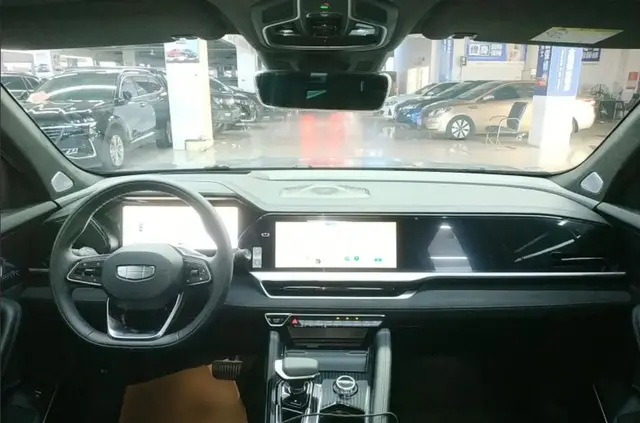 GEELY XINGYUE L EXTENDED-RANGE ELECTRIC 2022