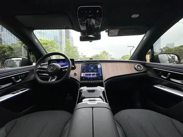 MERCEDES-BENZ EQE SUV 350 4MATIC 2023