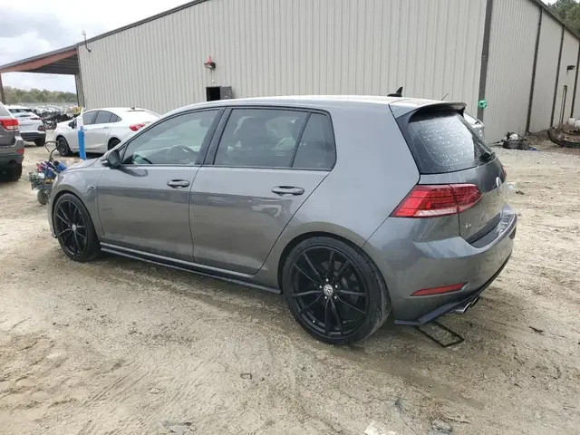 VOLKSWAGEN GOLF R 2019