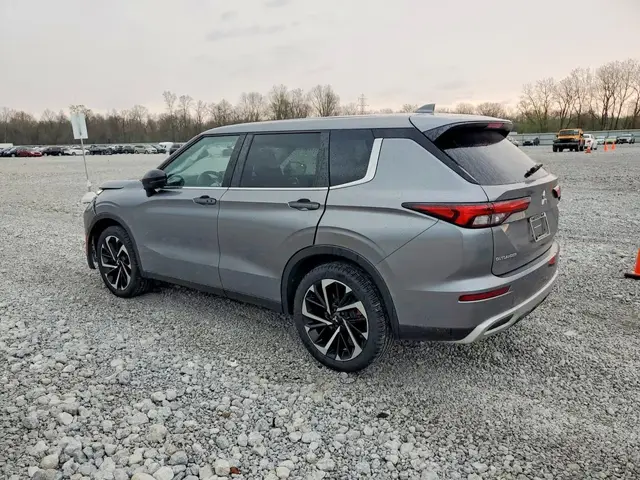 MITSUBISHI OUTLANDER SE 2022