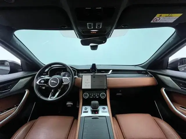 JAGUAR F-PACE P250 R-DYNAMIC 2023