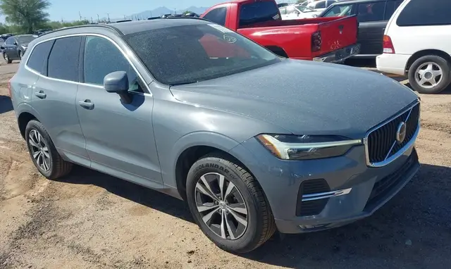 VOLVO XC60 B5 CORE 2023