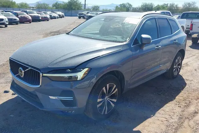VOLVO XC60 B5 CORE 2023