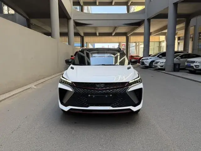GEELY COOLRAY ПАНОРАМНЫЙ ЛЮК 2023