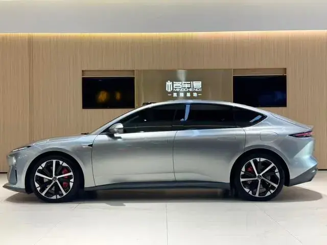 NIO ET5 2022