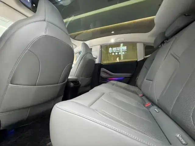 NIO ET5 2022