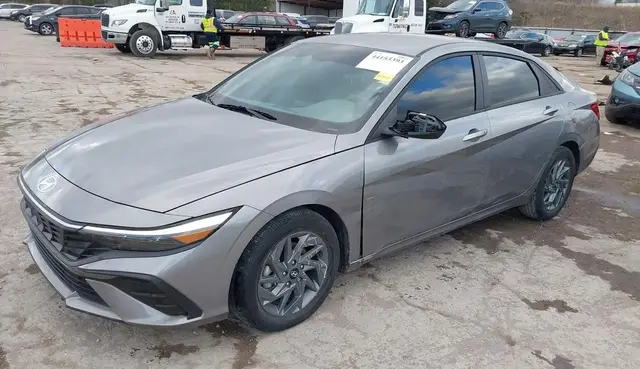 HYUNDAI ELANTRA SEL 2024