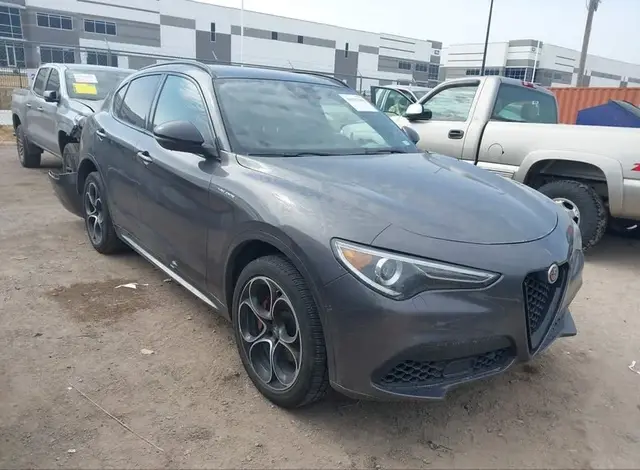 ALFA ROMEO STELVIO VELOCE AWD 2023