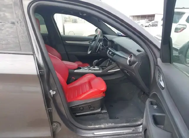 ALFA ROMEO STELVIO VELOCE AWD 2023