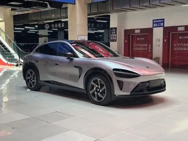 XIAOMI YU7 LIFE 2025