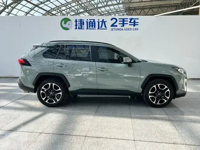 TOYOTA RAV4 - 11/2021 RAV4 4WD - 11/2021 2021
