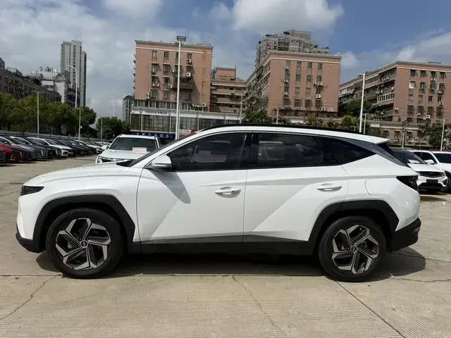 HYUNDAI TUCSON L 2021