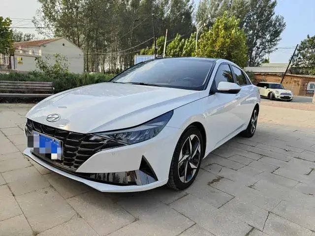 HYUNDAI ELANTRA PREMIUM 2021