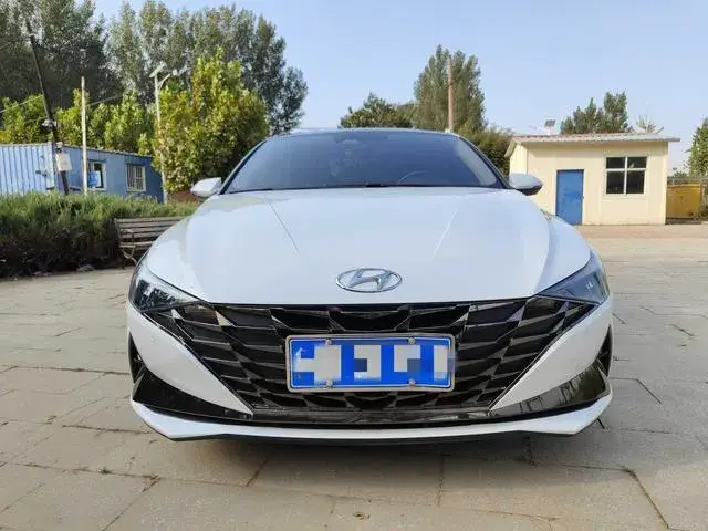 HYUNDAI ELANTRA PREMIUM 2021