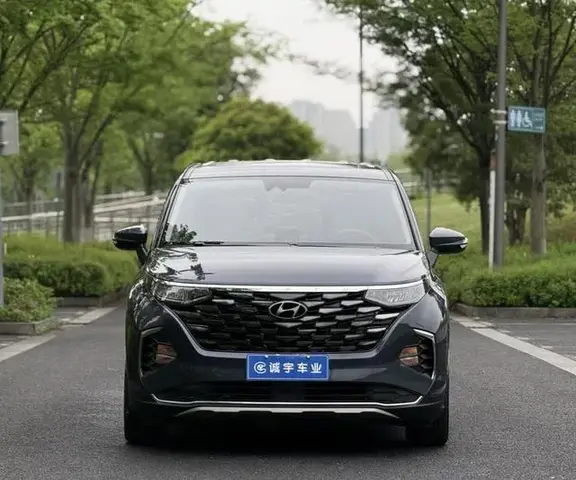 HYUNDAI CUSTO PREMIUM EDITION LUX 2022