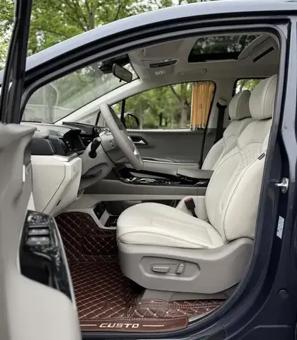 HYUNDAI CUSTO PREMIUM EDITION LUX 2022