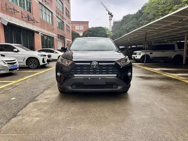 TOYOTA RAV4 URBAN EDITION 2023