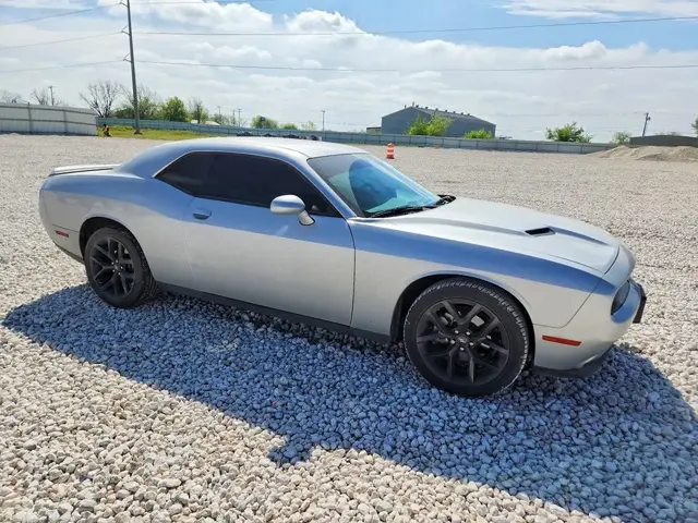 DODGE CHALLENGER SXT 2023