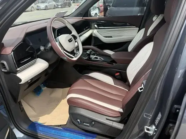 GEELY MONJARO 2022