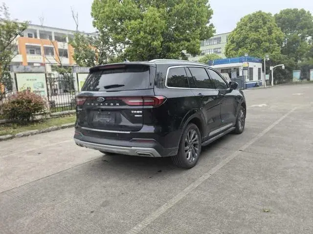 FORD EQUATOR PREMIUM MODEL 2022