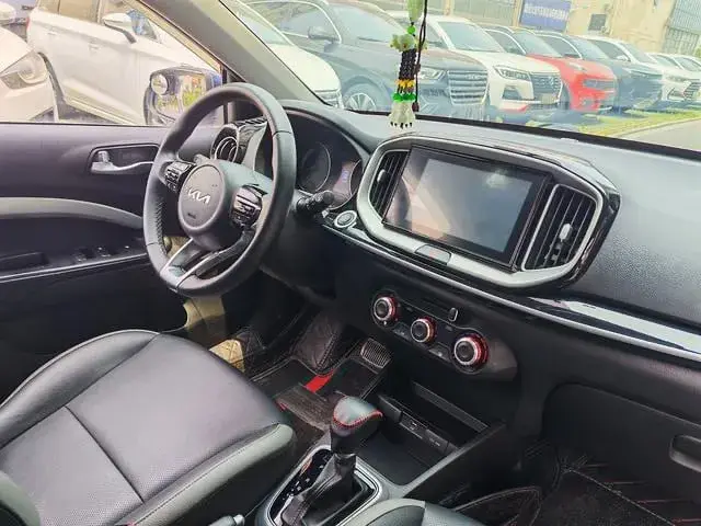 KIA K5 2021