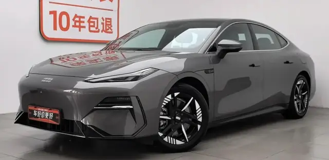 GEELY GALAXY E8 2024