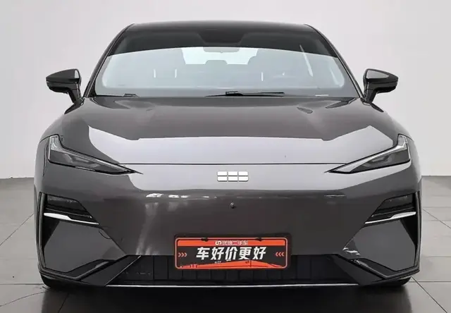 GEELY GALAXY E8 2024