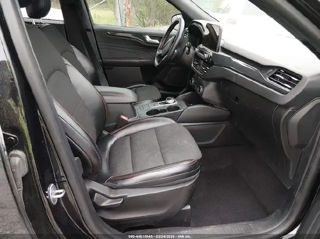 FORD ESCAPE ST-LINE 2023