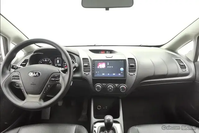 KIA K3 2016