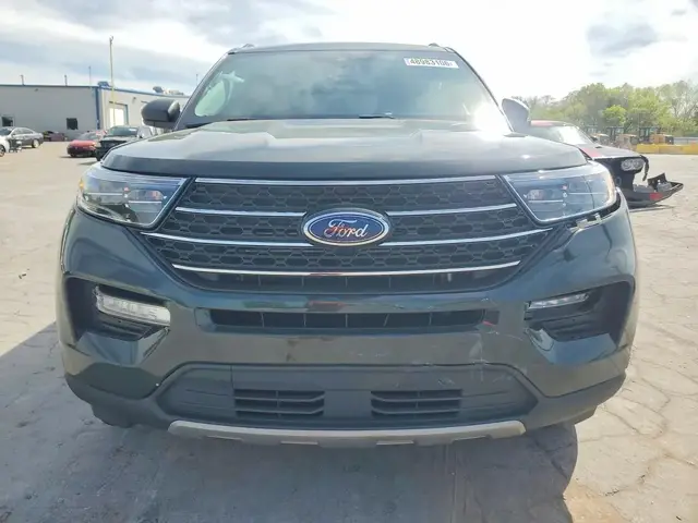 FORD EXPLORER XLT 2023