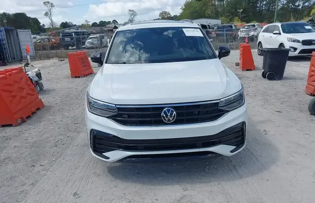 VOLKSWAGEN TIGUAN SE R-LINE BLACK 2022