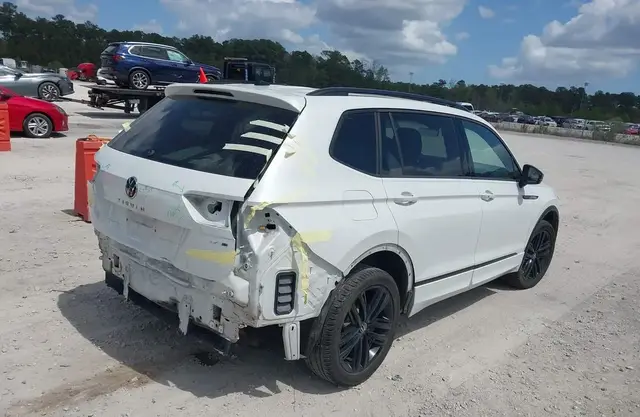 VOLKSWAGEN TIGUAN SE R-LINE BLACK 2022