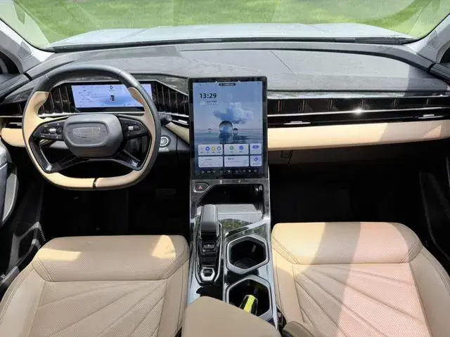 GEELY BOYUE L PREMIUM 2023