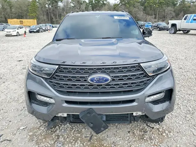 FORD EXPLORER XLT 2023