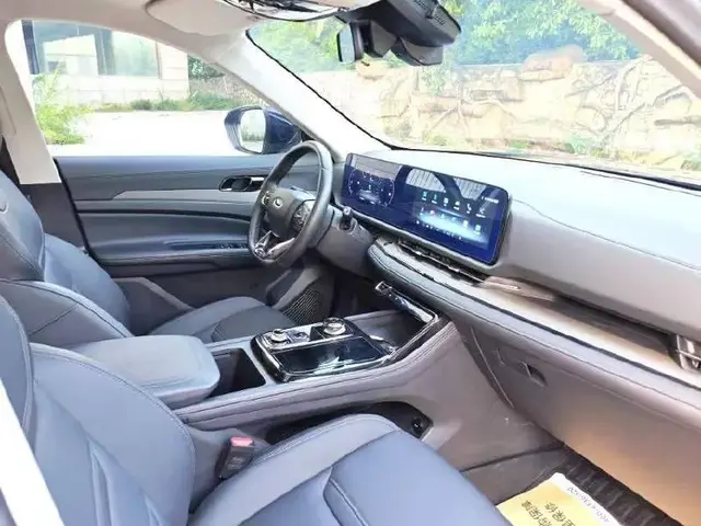 FORD EQUATOR SPORT 2024