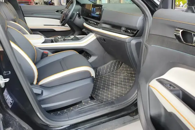 FORD EQUATOR SPORT LIGHT AND SHADOW 2022